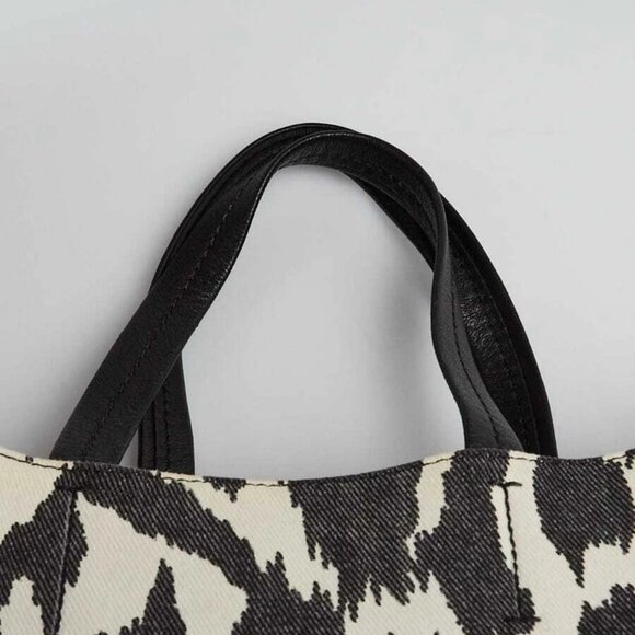 Celine Black/White Leopard Jute Bi-Color Vertical Cabas Bag - Picture 5 of 12